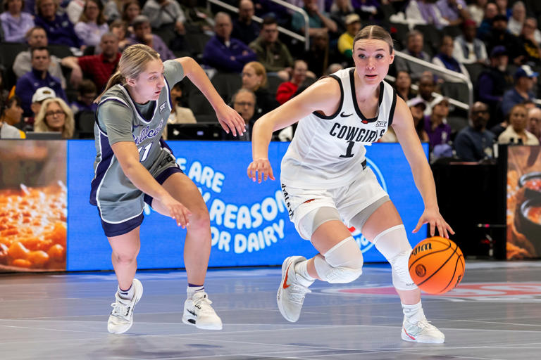 Iowa women’s basketball lands Oklahoma State transfer Amari Whiting