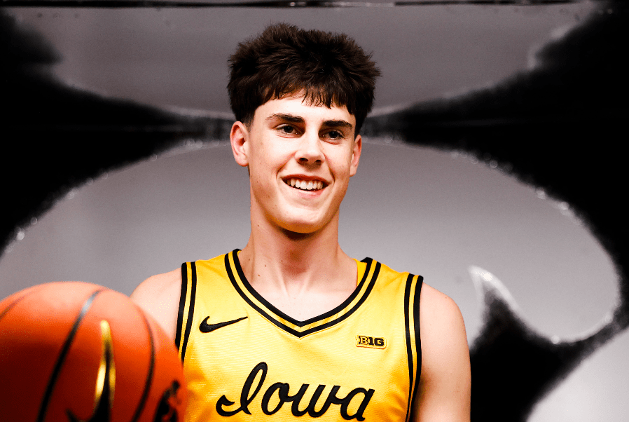 Iowa basketball lands 2027 three-star forward Keller Daugherty