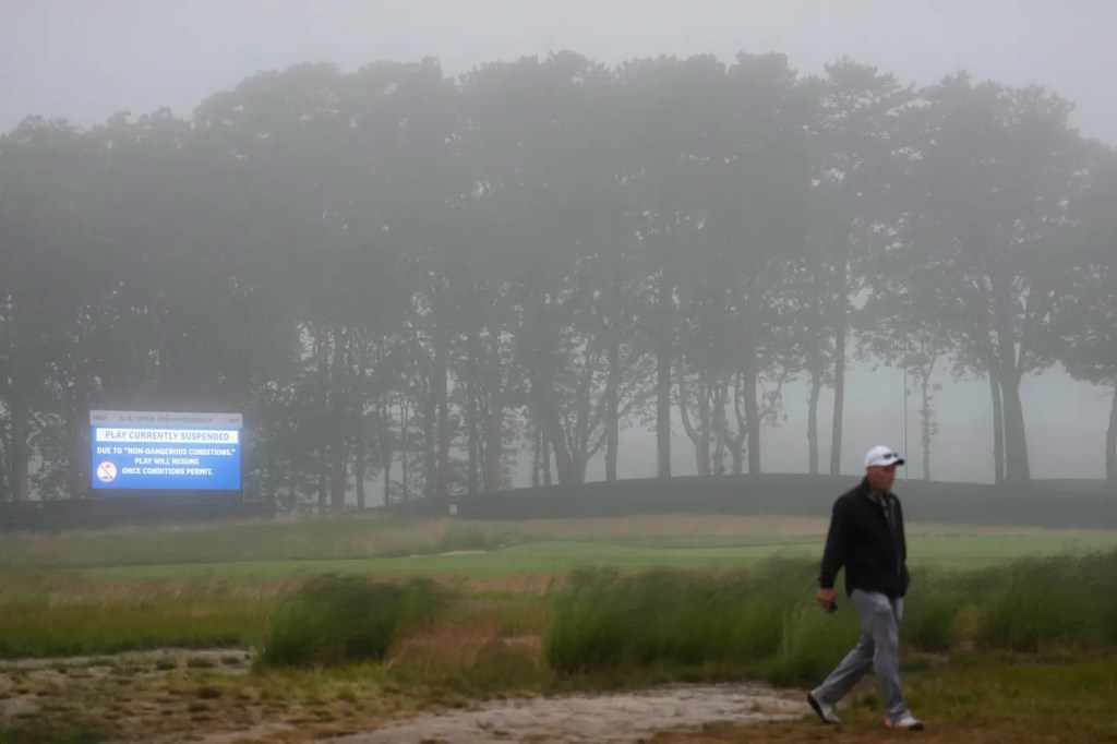US Open off to a slow and foggy start at Shinnecock&nbsp;Hills