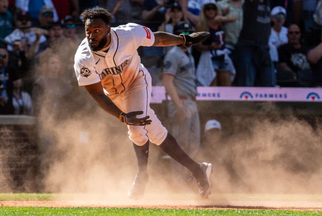 Arozarena scores in 9th as Mariners defeat Twins 4-3