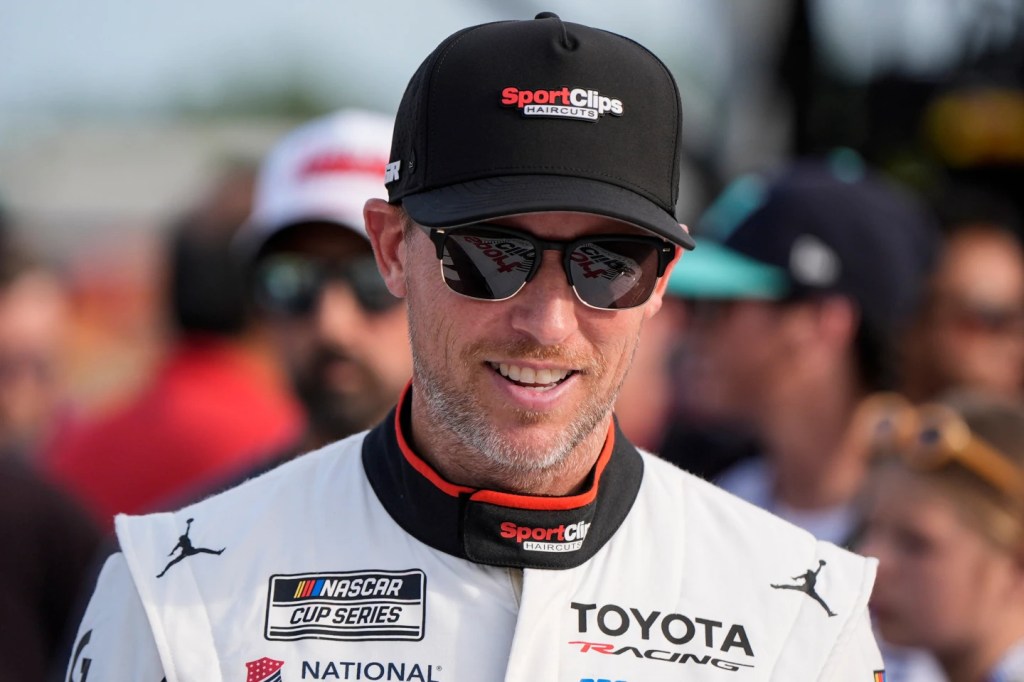 Denny Hamlin leads NASCAR points race ahead of Iowa’s short-track weekend