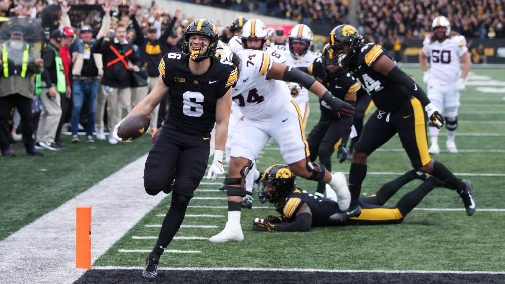 Inside the brilliant football mind of Iowa defensive back Zach Lutmer